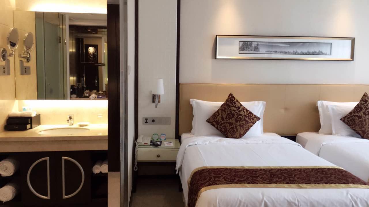 Chunjiang Lushan Hotel Shenzhen Exterior photo