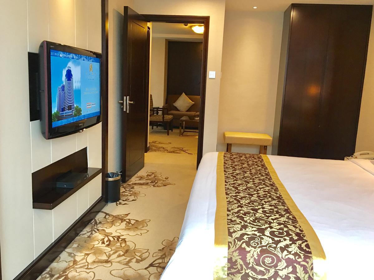 Chunjiang Lushan Hotel Shenzhen Exterior photo